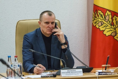 На вопросы жителей Могилевщины ответил Анатолий Исаченко во время прямой телефонной линии
