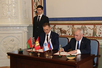 Соглашение о сотрудничестве подписали Могилевский областной Совет депутатов и Законодательное собрание Ленинградской области