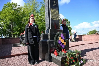 Митинг-реквием прошел на воинском кладбище в деревне Хвастовичи. Фоторепортаж