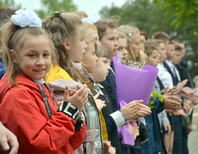 «Последний звонок» в школах Глуска и района (фоторепортаж)