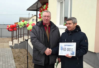 24 февраля 2023 года состоялась церемония открытия детского дома семейного типа по улице Дорожной в Глуске