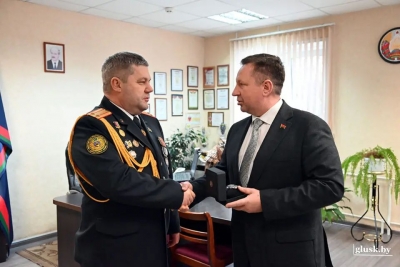 В&nbsp;Глуске на&nbsp;заслуженный отдых проводили начальника отделения Департамента охраны МВД Олега Бидюка