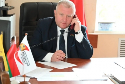 Прием граждан и прямую линию провел в Глуске депутат Палаты представителей Национального собрания Республики Беларусь Олег Дьяченко