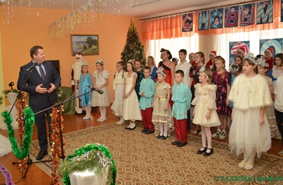 Акция «Наши дети» Новогодний  праздник для ребят из ЦКРОиР