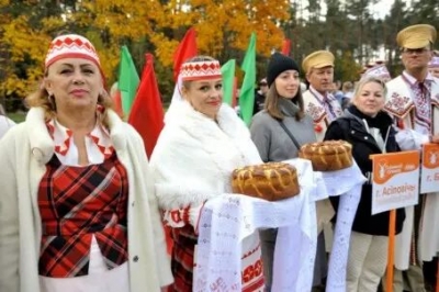 &laquo;Глушанский хуторок&raquo;: осенняя симфония народных традиций и&nbsp;калейдоскоп ремесел