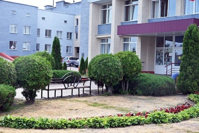 Глусскую ЦРБ признали лучшей в Могилёвской области по благоустройству территории