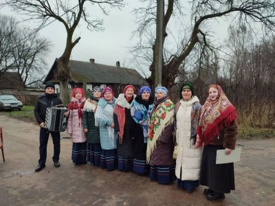 С&nbsp;концертом &laquo;Люблю свой родны край&raquo; побывали в&nbsp;Заполье работники сектора нестационарного обслуживания централизованной клубной системы Глусского района