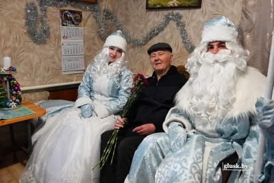 От всей души. Поздравления с наступающим Новым годом и Рождеством принимал Евгений Тимофеевич Шилов