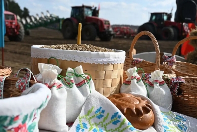 У&nbsp;Глускім раёне правялі абрад &laquo;Засеўкі&raquo; і&nbsp;далі старт пасяўной кампаніі